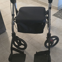 Deambulatore con pedane pari al nuovo