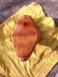 sella in cuoio per harley