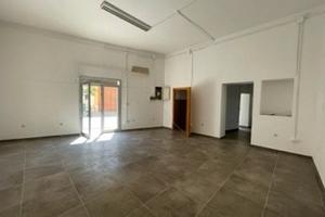 Locale commerciale fronte strada