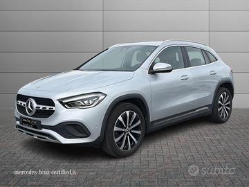 MERCEDES-BENZ GLA 200 Sport Plus auto