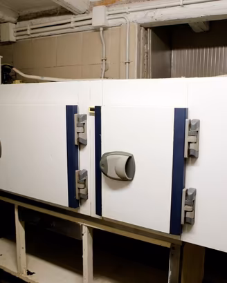 Celle banchi-frigo-attrezzatura varia in acciaio