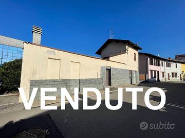 Villa di 93 m² con 2 locali e box auto a Villa Cor