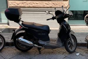Scarabeo 200