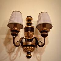 Coppia di eleganti applique da parete 