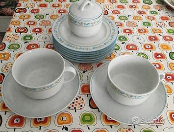 2 tazze colazione 6 piattini zuccheriera mai usati