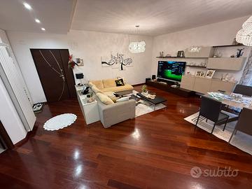 Appartamento di 140 mq con box