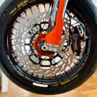 Impianto frenante supermoto