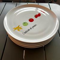 Piatti e coltelli per pizza