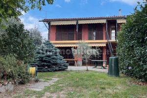 Casa in campagna con giardino