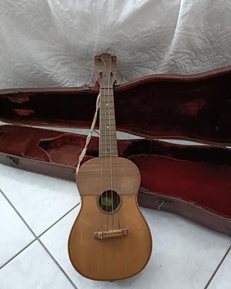 Rarissimo Ukulele  anni 40/50 Reale Torino 