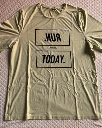 T-shirt tecnica Reebok gialla taglia XL