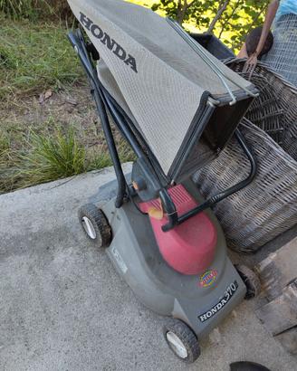 Tosaerba elettrico a cavo