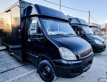 AUTONEGOZIO paninoteca ambulante food truck