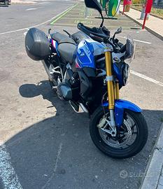 BMW R1250R