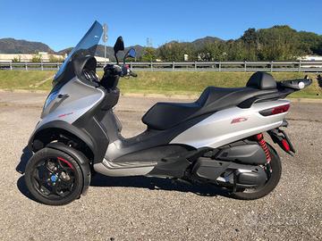 Piaggio mp3 400 2022