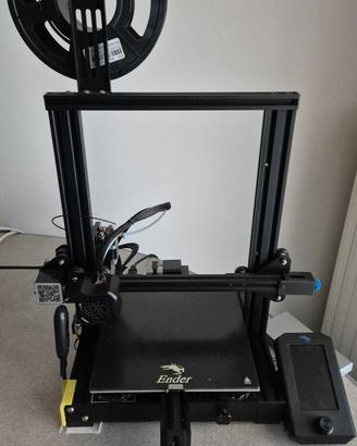 Ender 3 v2 come nuova e 4 bobbine di filo