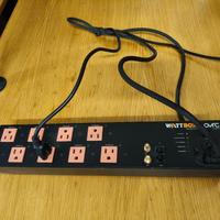 wattbox wb-400-ipce-8 presa intelligente 