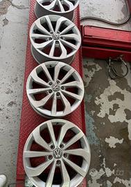 Cerchi in Lega x Golf 6/7 da 17”