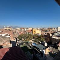 Indipendente 160 mq su due piani con due terrazzi