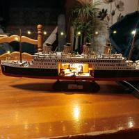 modellino Titanic 