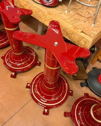 Piedistallo per affettatrice Berkel 115 rossa