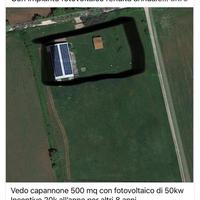Capannone industriale con impianto fotovoltaico