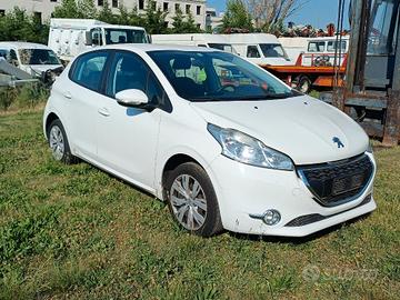 Ricambi Peugeot 208 1.400 5 porte