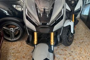 X-ADV 750 grey limited