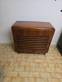 RADIO EPOCA MAGNADINE