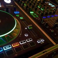 Denon DJ Prime SC5000 + X1800 + Flight Case