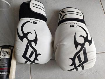 guanti boxe domyos