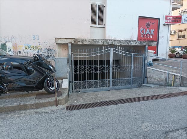 Box auto utilitaria più moto