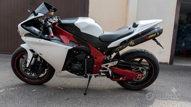 yamaha r1 big bang