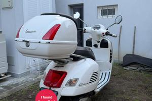 Vespa GTS 300 anno 2010