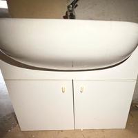 Lavandino bagno con mobiletto