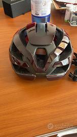 Casco trek