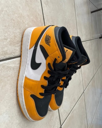Nike Air Jordan 1 Mid Taxi giallo nero bianco GS