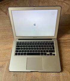 MacBook Air 13" – Intel i5
