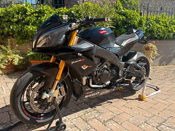 Aprilia tuono v4