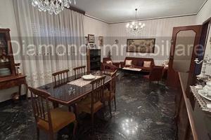 Casa singola su due livelli a Riposto / Altarello