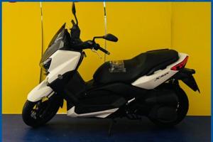 YAMAHA X-Max 250 Finanziabile - Bianco - 16100