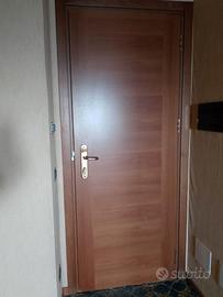 porte e materiale vario