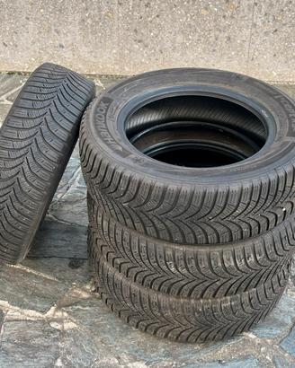 4 Pneumatici Invernali Hankook - 175/65R14 82T