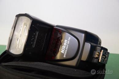 Nikon SB700 flash