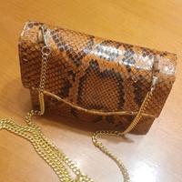 Borsetta in pelle artigianale 