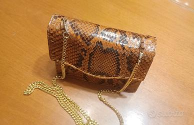 Borsetta in pelle artigianale 