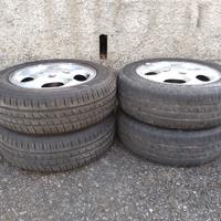 Cerchi gomme Peugeot 206.