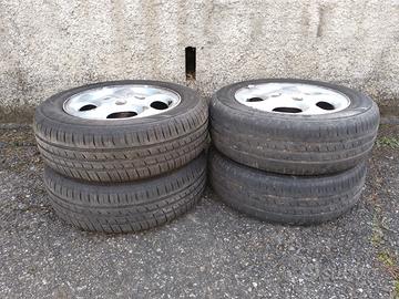 Cerchi gomme Peugeot 206.