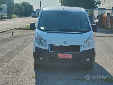 Peugeot Expert 2.0 HDi 125 CV