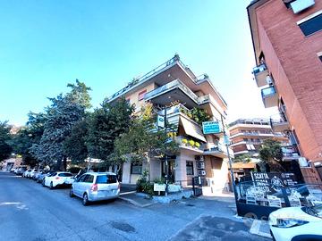 Colli portuensi - locale commerciale